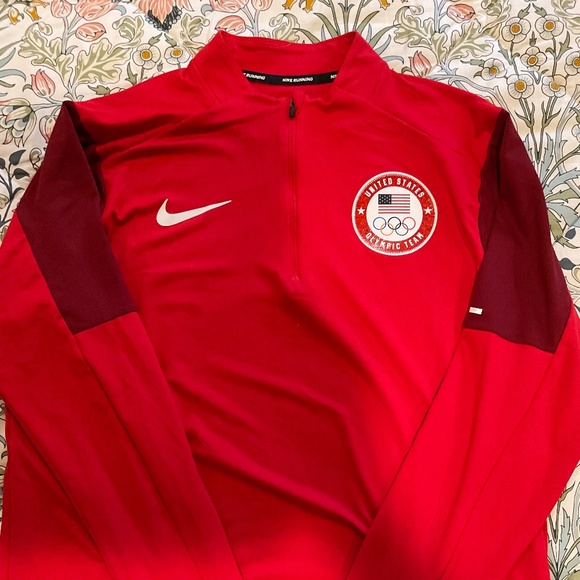 Nike 1/4 Zip Olympic Dri-Fit Top - Picture 1 of 2